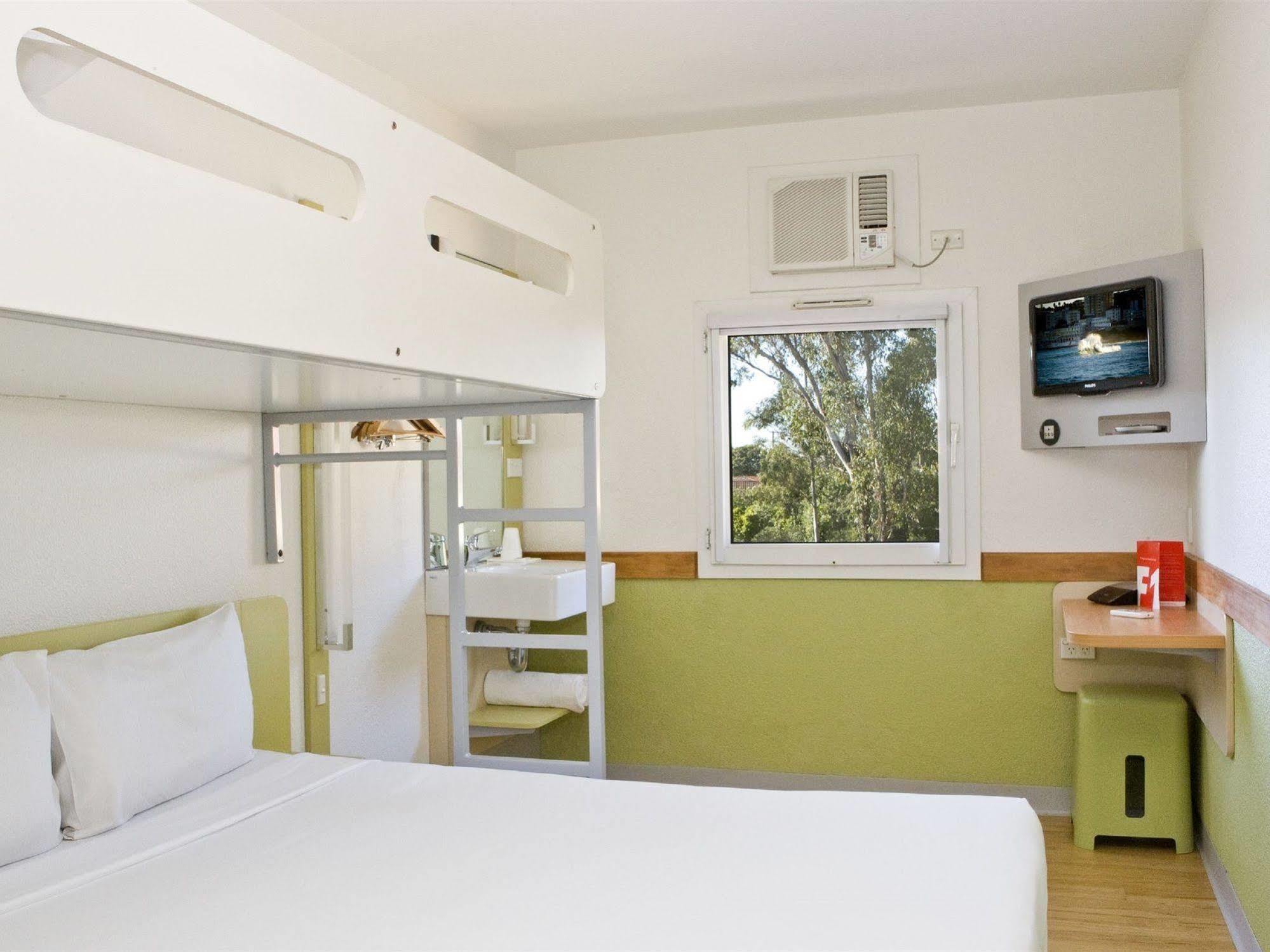 Ibis Budget - Dandenong Exterior photo
